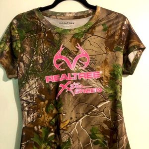 RealTree women’s fishing shirt